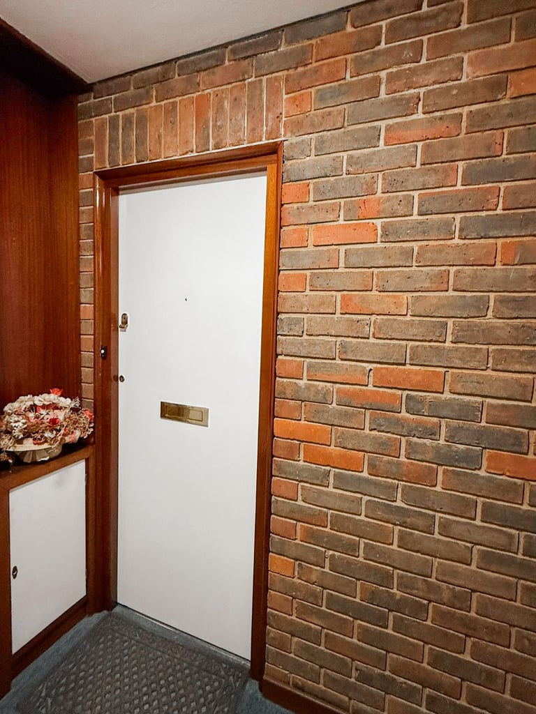 One-Bedroom Flat Spacious. Sutton. SM2 