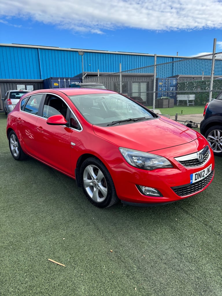 Vauxhall, ASTRA, Hatchback, 2012, Manual, 1956 (cc), 5 doors