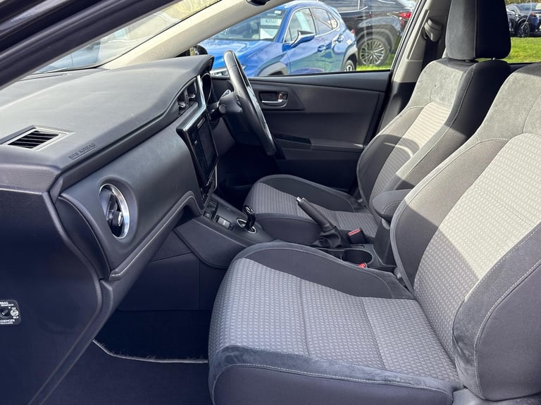 2018 Toyota Auris 1.8 Hybrid Design TSS 5dr CVT (Nav) Hatchback Hybrid Automatic