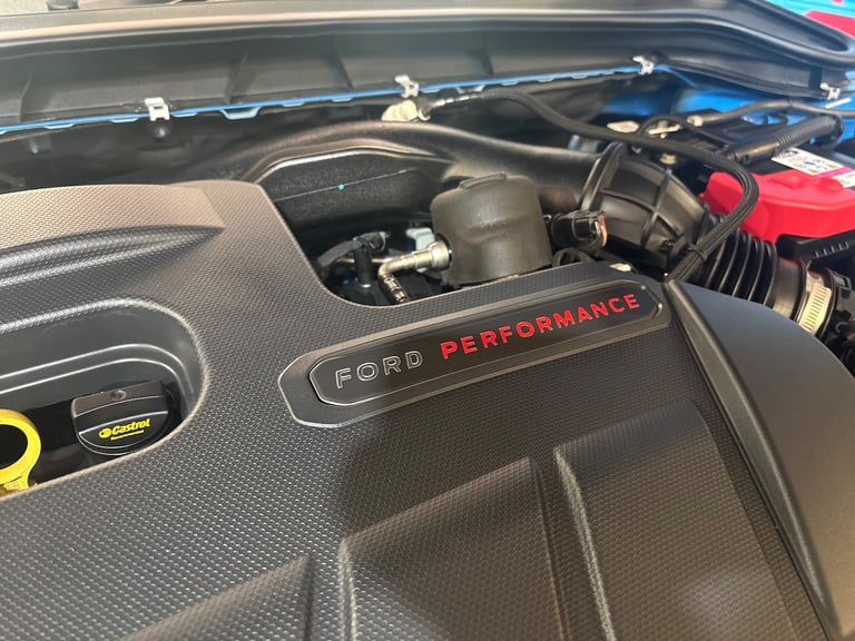 2021 Ford Focus 2.3T EcoBoost ST EDITION. 1 OWNER  ONLY 7 000 MILES  FULL FORD