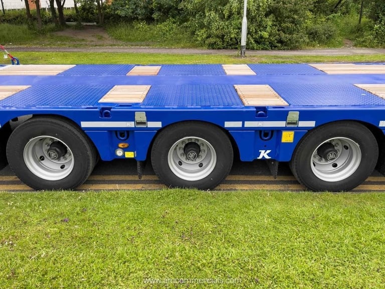KASSBOHRER 3 AXLE EXTENDABLE LOW LOADER 52,800KG 