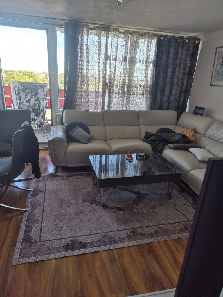 2 Bedroom Flat for 3 Bedroom Flat