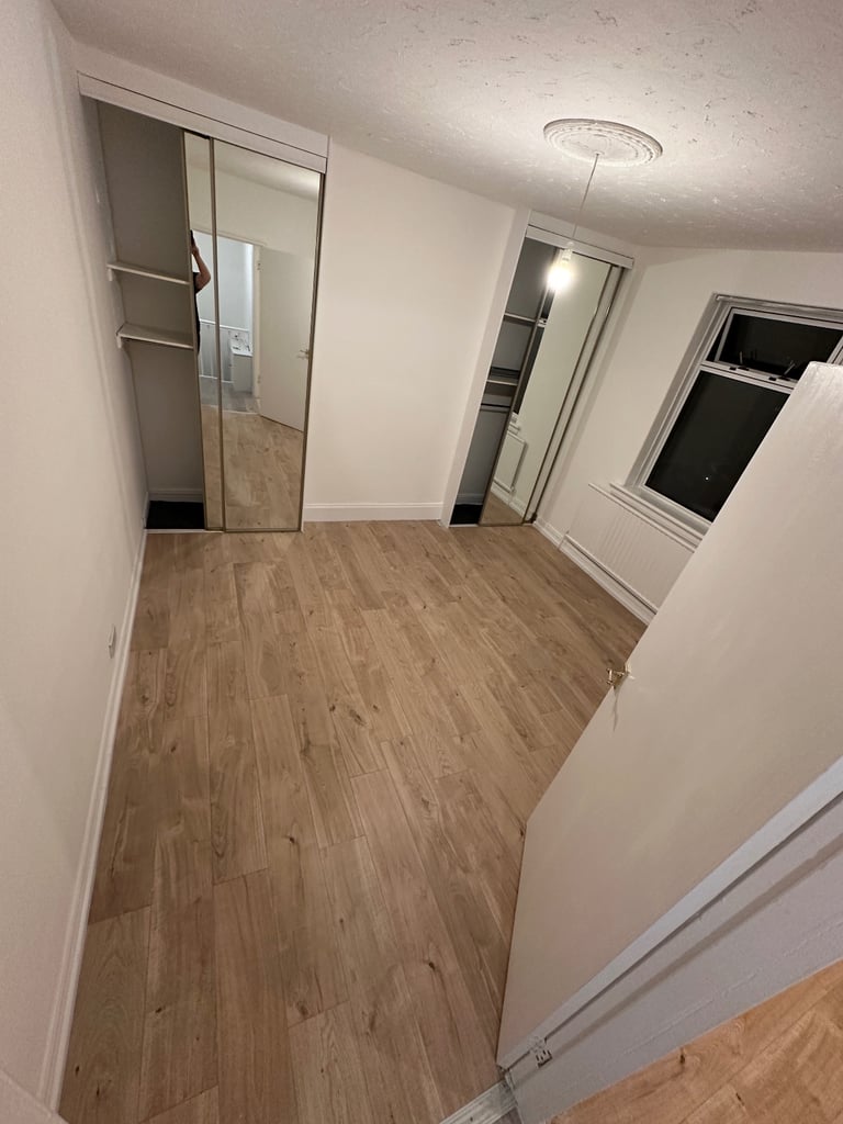 2 bedroom flat 