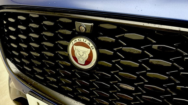 2021 Jaguar F-Pace 2.0 D200 MHEV R-Dynamic HSE SUV 5dr Diesel Auto AWD Euro 6 (s/s) (204 ps) SUV ...