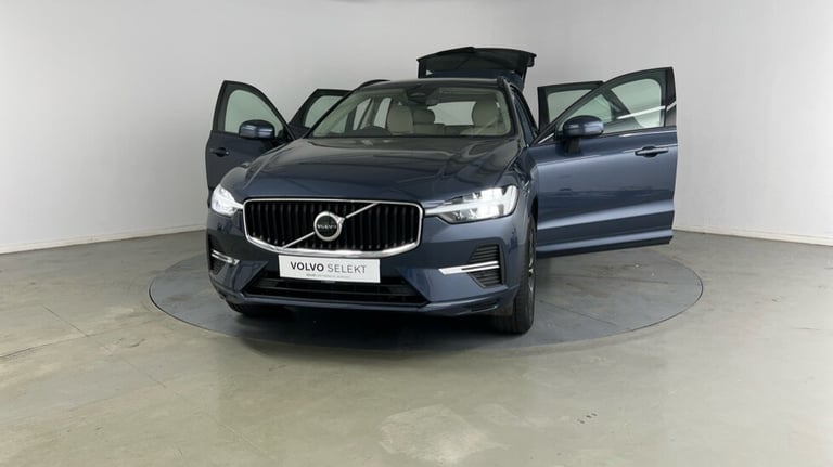 2023 Volvo XC60 Core, B5 AWD Mild hybrid, Petrol Estate Petrol Automatic