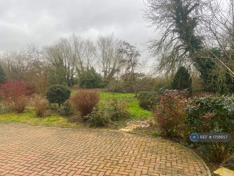 4 bedroom house in Horn Lane, Stony Stratford, Milton Keynes, MK11 (4 bed) (#1758657)