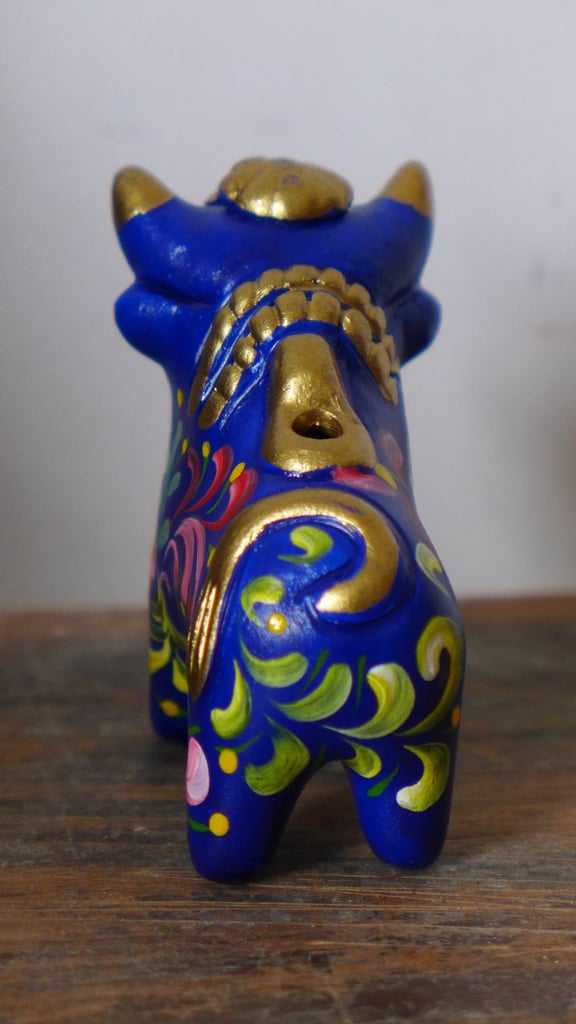 COLLECTABLE: TORITO DE PUCARÁ. MAGICAL PUCARA BULL. PERUVIAN PUCARA. HAND-PAINTED. SMALL. AS NEW.