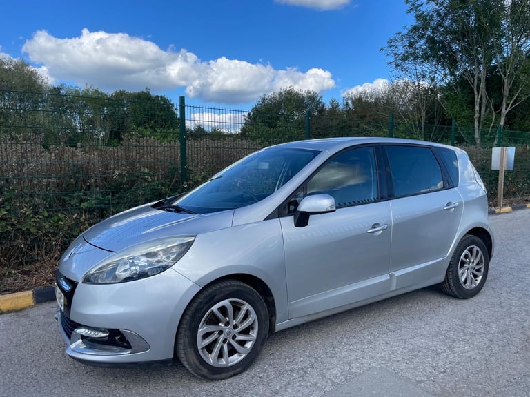 RENAULT SCENIC 1.5 DCI DYNAMIQUE TOM TOM 62 REG 5 DOOR MPV MOT DECEMBER 19TH TAX £35 60+MPG
