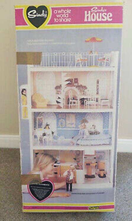 VINTAGE 1970s PEDIGREE SINDY’S 3 LEVEL HOUSE & BOX, INSTRUCTIONS, HTF