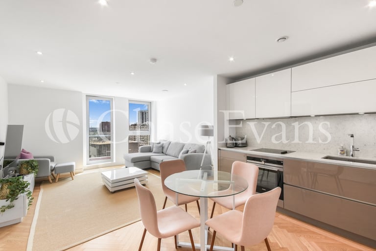 image for 1 bedroom flat in Two Fifty One, Elephant & Castle, SE1
