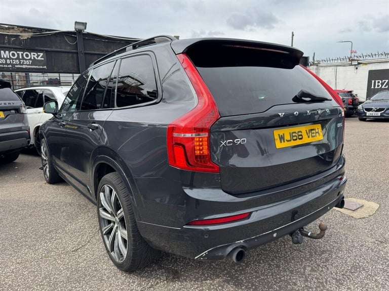 2016 Volvo XC90 2.0 D5 PowerPulse Momentum Auto 4WD Euro 6 (s/s) 5dr SUV Diesel Automatic