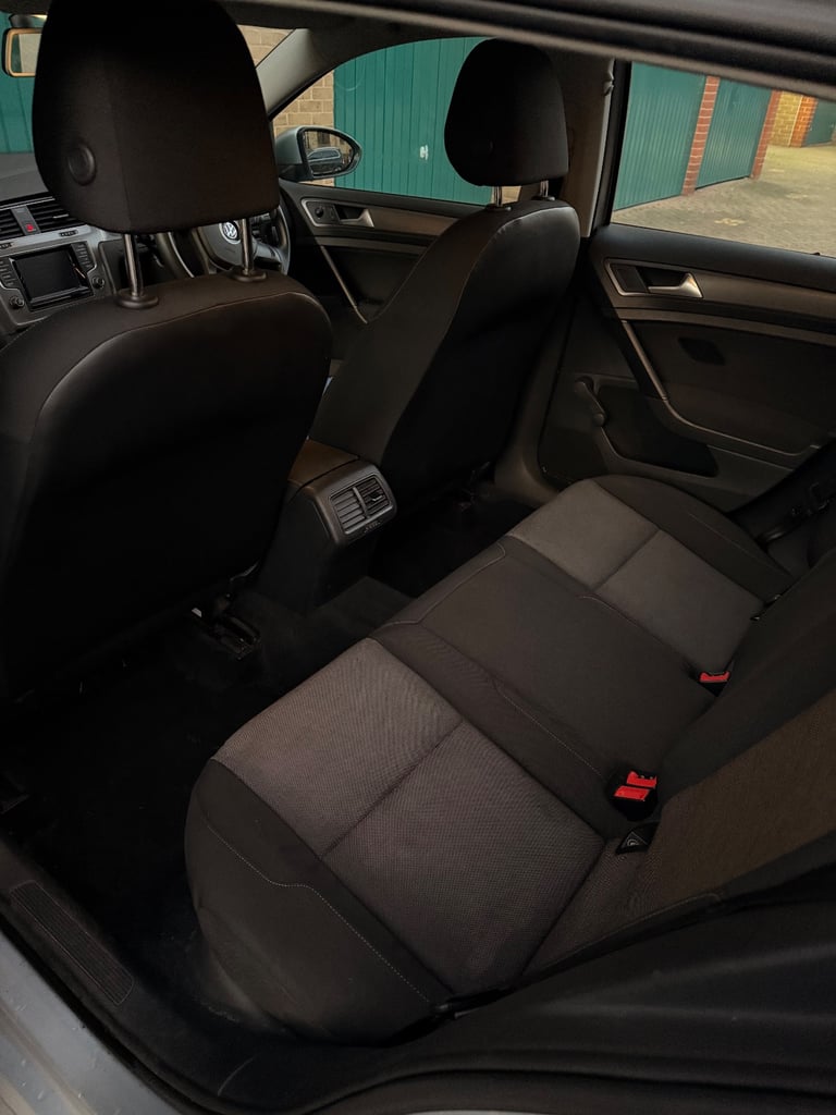 Volkswagen, GOLF, Hatchback, 2014, Manual, 1197 (cc), 5 doors