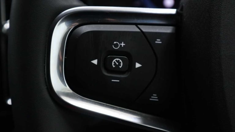 2024 Volvo XC40 2.0 B3 MHEV Plus DCT Auto Euro 6 (s/s) 5dr ESTATE Petrol/Electric Hybrid Automatic