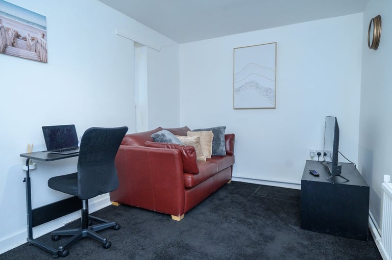 Short term stays Free parking Liverpool 