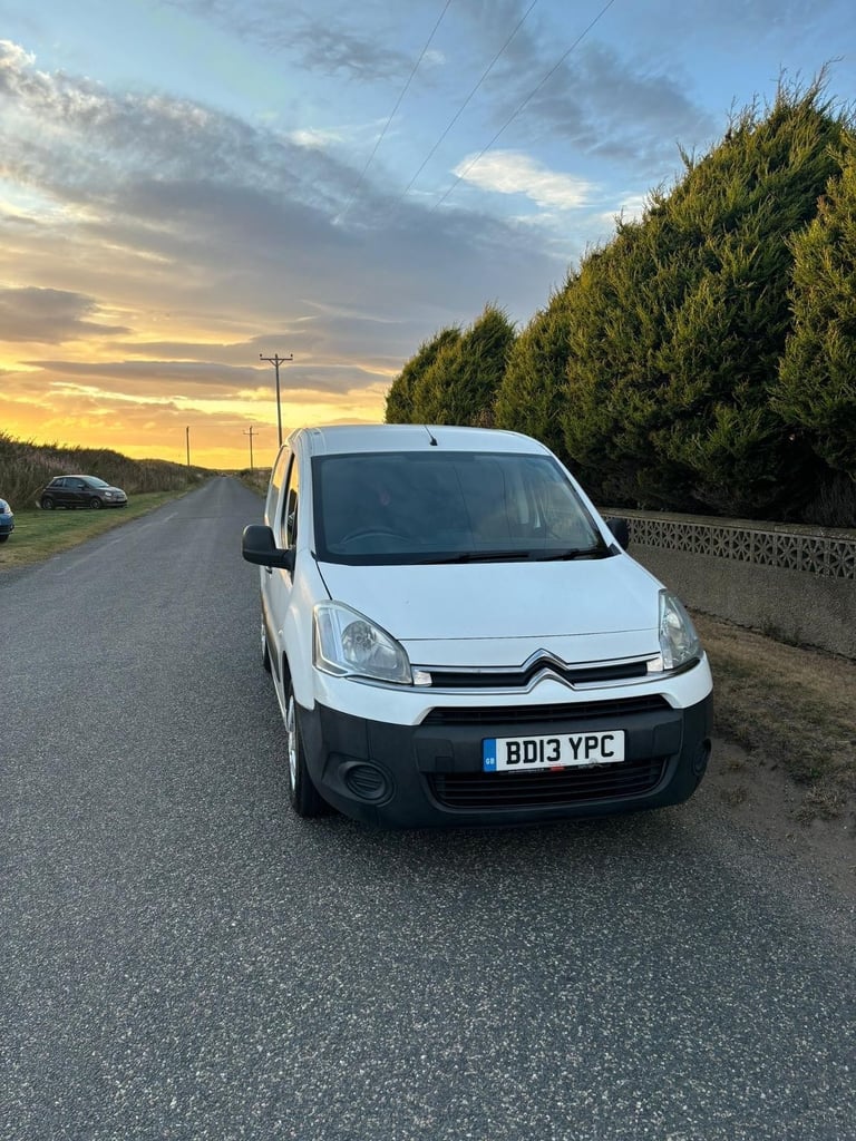 image for 2013 13 Citroen Berlingo Van 1.6 HDi White  MOT 05/2026, 
