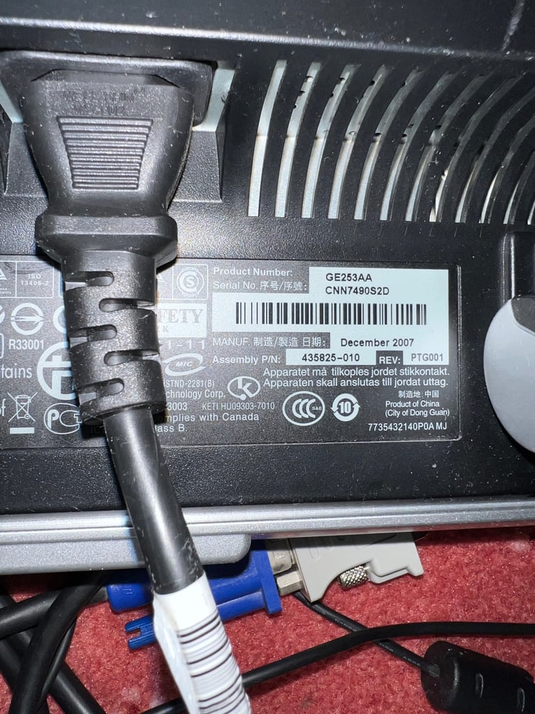 Free Hp PC monitor Old model 