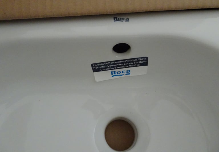 Roca Mini 1 Door Vanity Unit & Basin 450mm - Gloss White -  BRAND NEW still in BOX