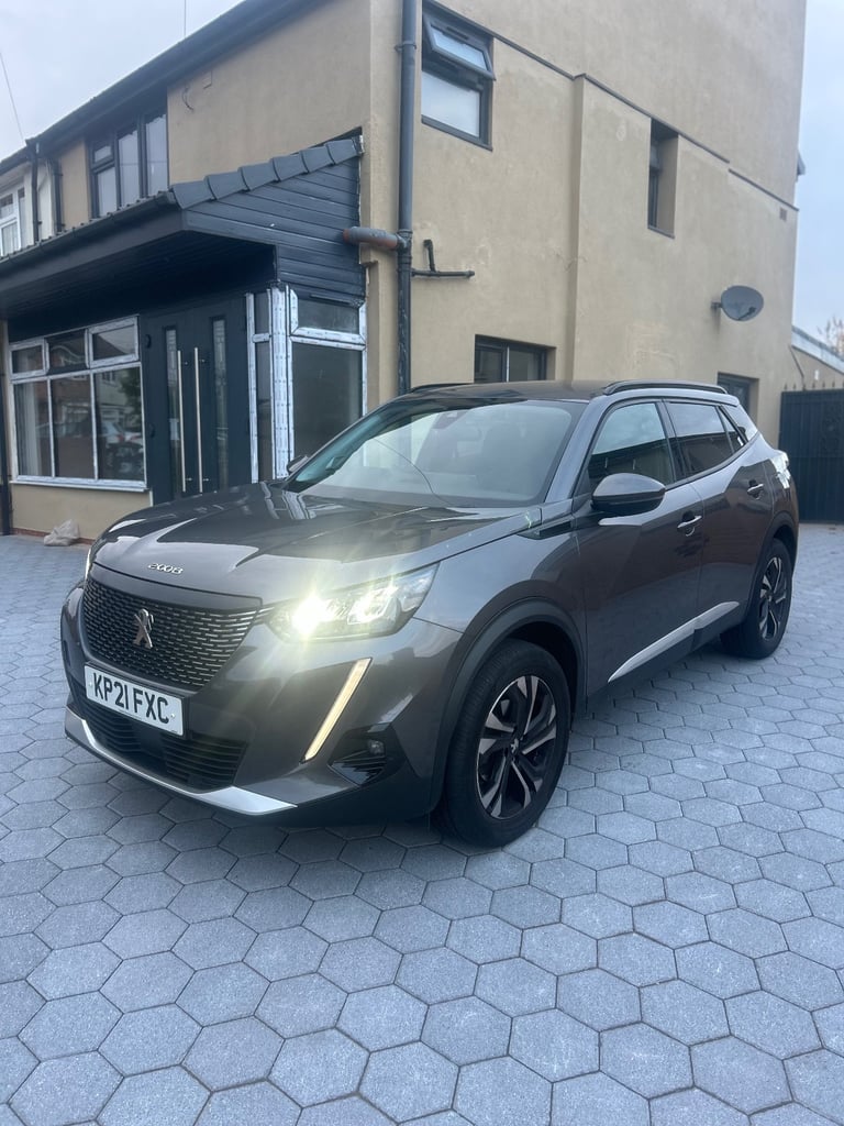 2021 Peugeot 2008 Allure Premium 