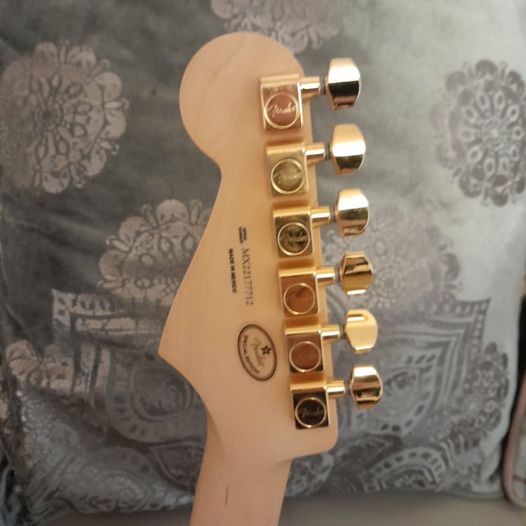 image for Fender Tribute Special Run Ltd Ed Fieste Red Strat