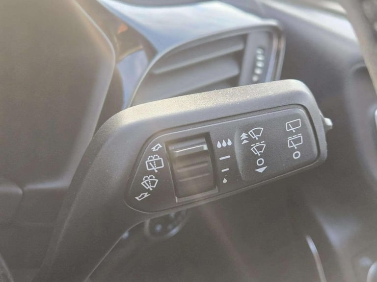 2017 Ford Fiesta 1.1 Ti-VCT Zetec Euro 6 (s/s) 3dr HATCHBACK Petrol Manual