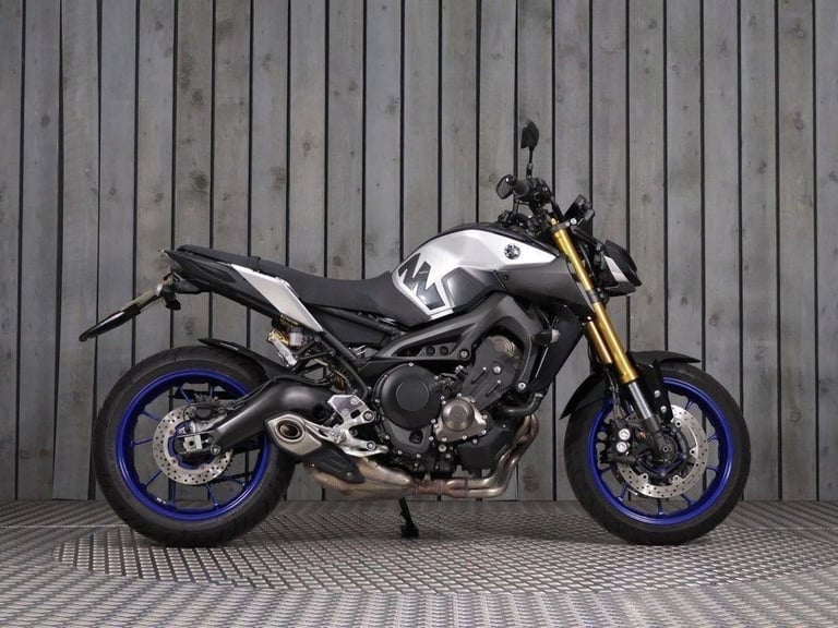 2020 70 YAMAHA MT-09 SP