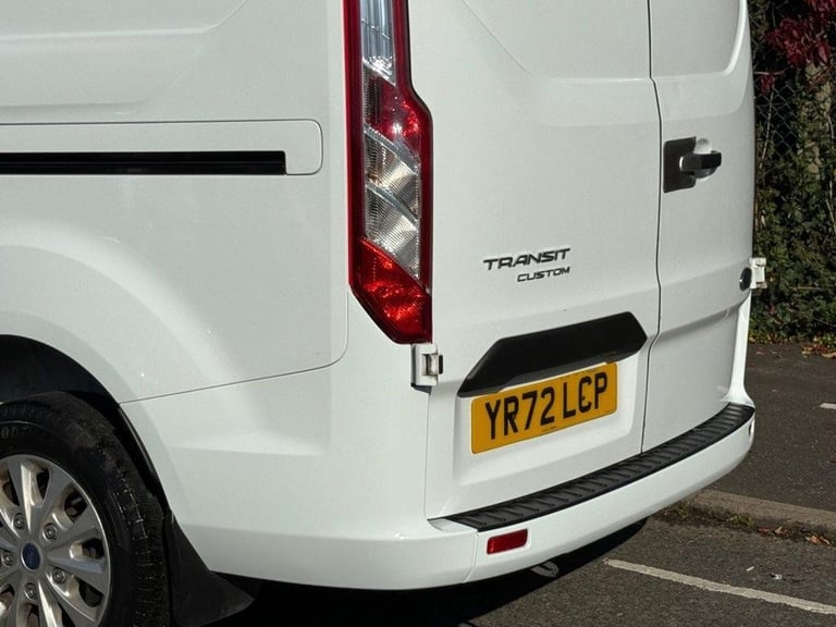 2023 72 FORD TRANSIT CUSTOM 2.0 300 ECOBLUE LEADER 6 SEATER CREW/COMBI PANEL VAN