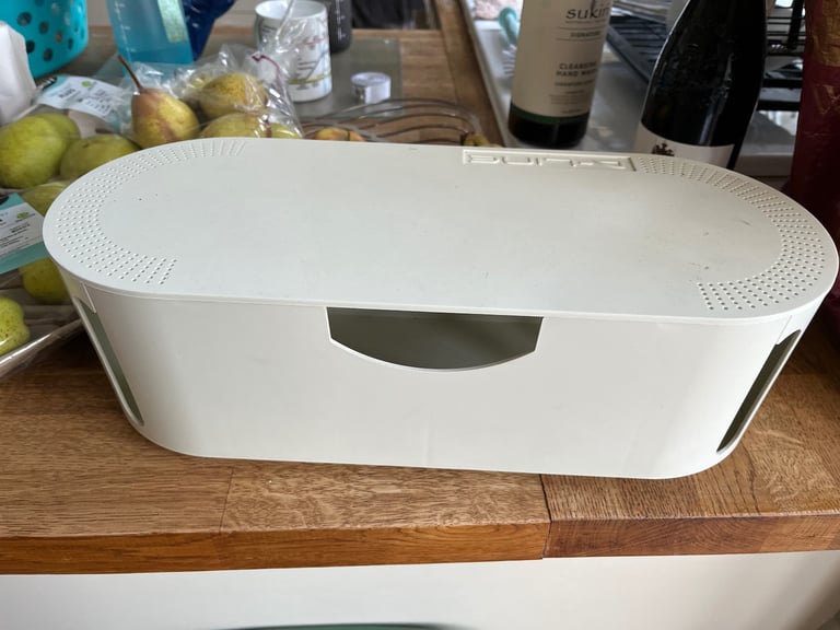 D-Line Cable Management Box