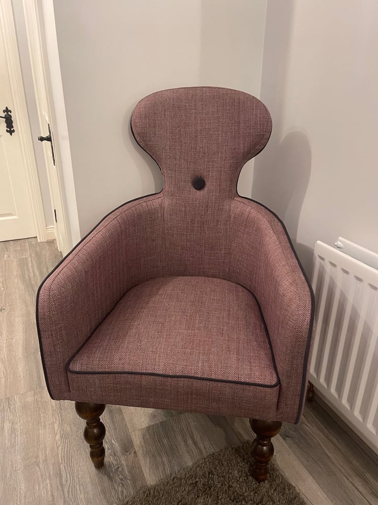image for Beautiful large chair, raspberry colour herringbone New 