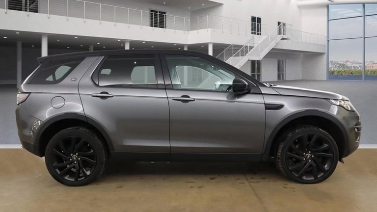 2017 Land Rover Discovery Sport 2.0 TD4 HSE Black SUV 5dr Diesel Auto 4WD Euro 6 (s/s) (180 ps) E...