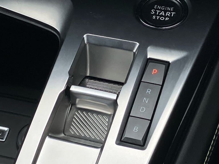 2024 Peugeot 308 115kW GT 54kWh 5dr Auto Hatchback Electric Automatic