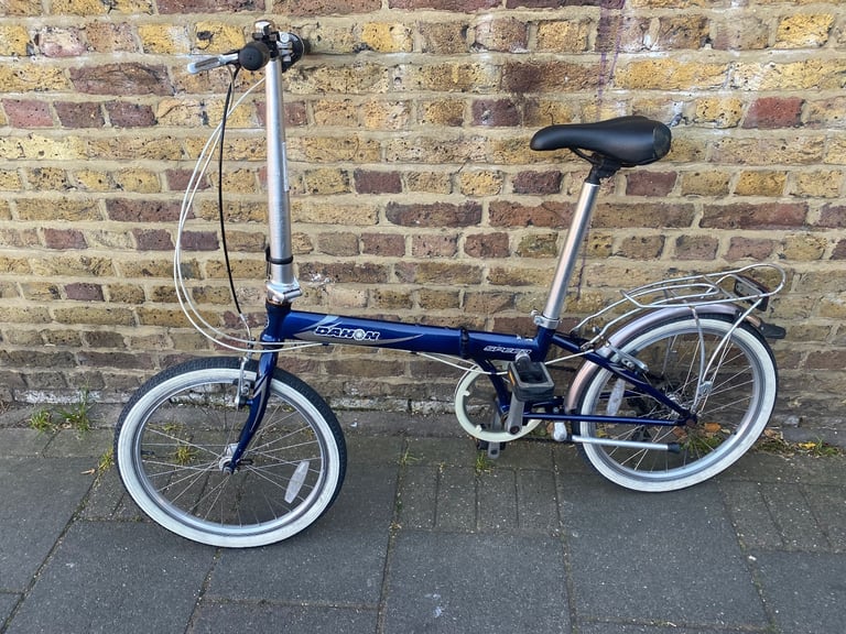 image for Dahon folding bike chesp 