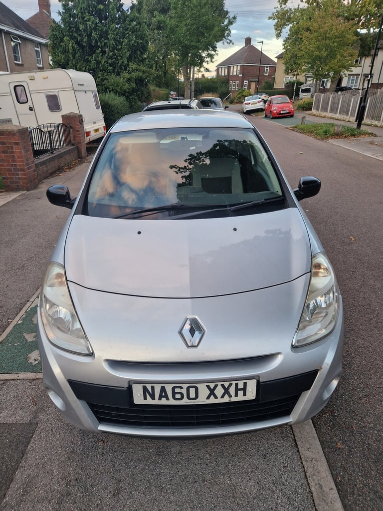 2011 Renault Clio 1.2 16V I-Music 3dr HATCHBACK Petrol Manual