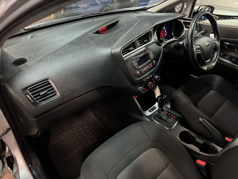 2016 Kia Ceed 1.6 CRDi 2 DCT Euro 6 (s/s) 5dr HATCHBACK Diesel Automatic