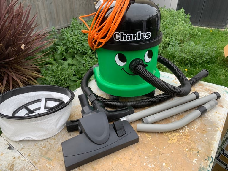 image for 1500W REFURBISHED WET DRY HENRY CHARLES HOOVER