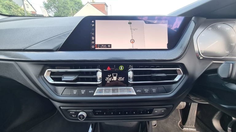 BMW 1 Series 118i Sport 5dr Step Auto Petrol