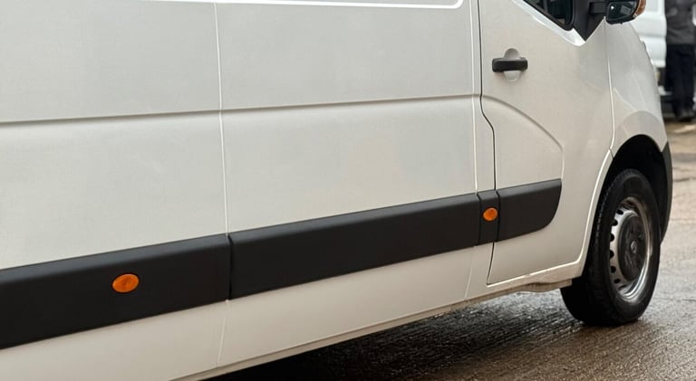 2015 Vauxhall Movano 2.3 CDTi 3500 BiTurbo ecoFLEX FWD L3 H2 Euro 5 (s/s) 5dr