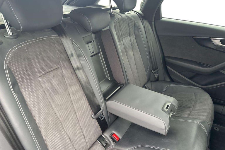 2019 Audi A4 35 TFSI Black Edition 5dr S Tronic ESTATE PETROL Automatic