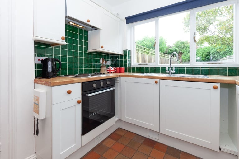 5 Bedroom HMO on Temple Street, Oxford, Ox4 1js