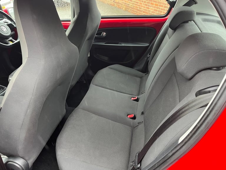2013 Volkswagen up! HIGH UP BLUEMOTION TECHNOLOGY ULEZ COMPLIANT £20 TAX Hatchback Petrol Manual