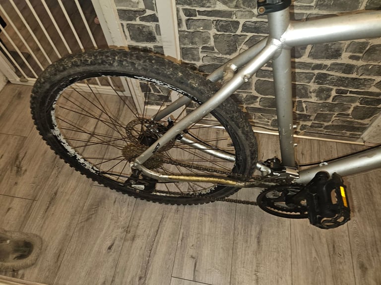 Pinnacle mountain bike