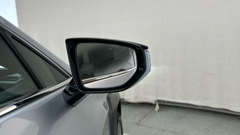 2023 Lexus UX 2.0 250h F Sport Design SUV 5dr Petrol Hybrid E-CVT Euro 6 (s/s) (184 ps) - Suv Hyb...