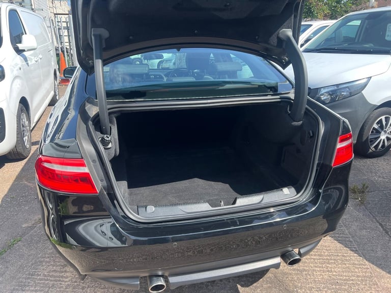 2017 Jaguar XE 2.0d Portfolio Auto AWD Euro 6 (s/s) 4dr SALOON Diesel Automatic