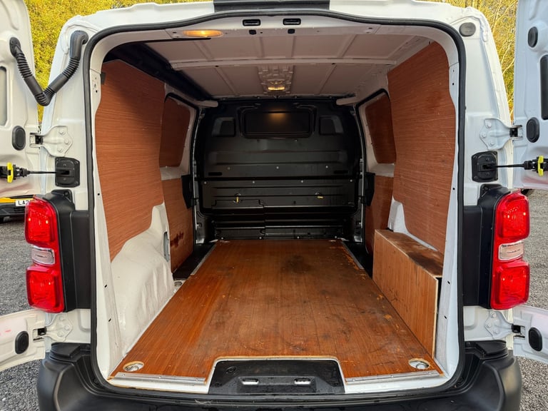 2022 Peugeot Expert 1000 1.5 BlueHDi 100 Professional Premium Van, Euro 6 , No VAT PANEL VAN Dies...