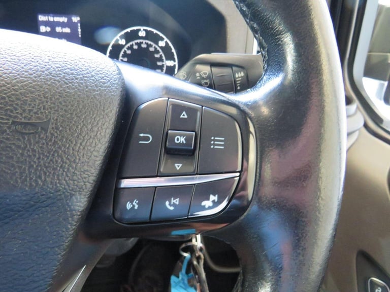 FORD TRANSIT CUSTOM 300 Limited Camper Van - Day Van - Motohome Black Manual Die