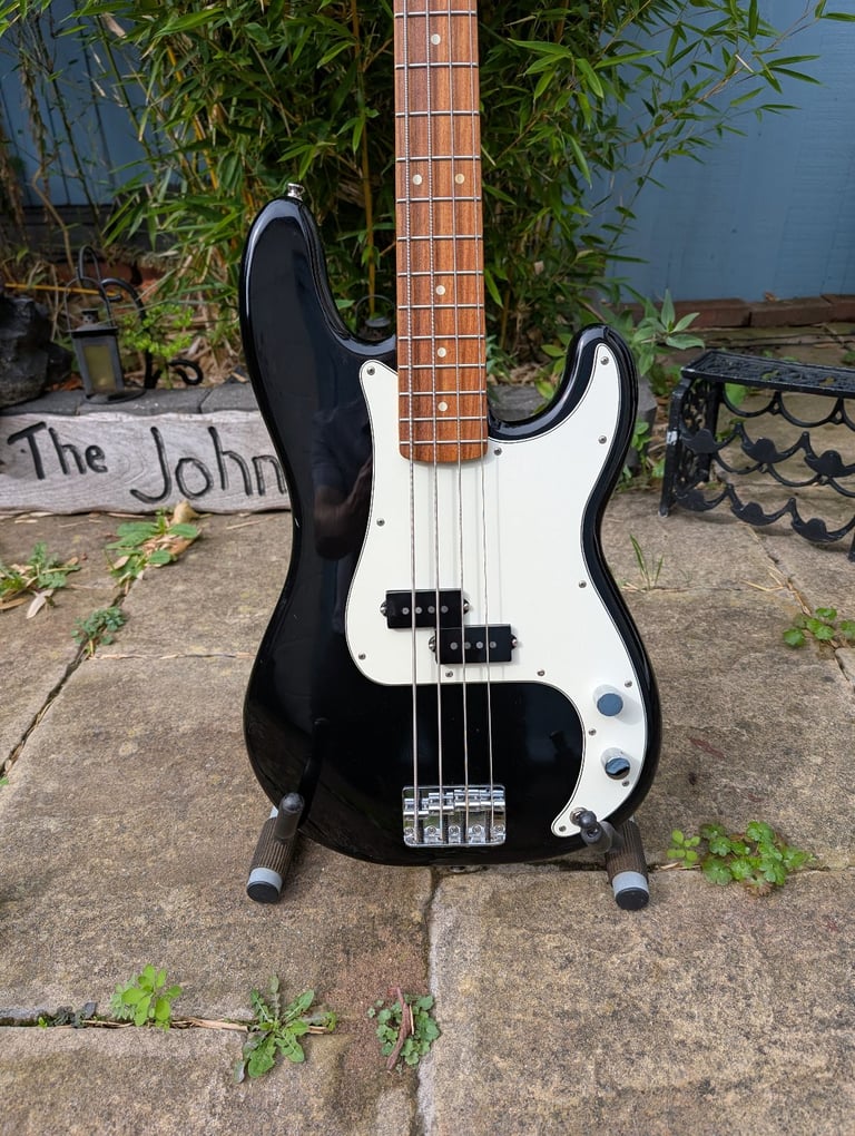 image for Fender Precision Player Bass 