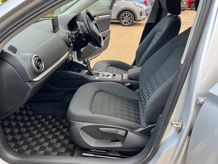 2025 Audi A3 1.4 TFSi Automatic 21000 Miles. 4dr Saloon . Low Mileage . CLEAN . Saloon Petrol Aut...