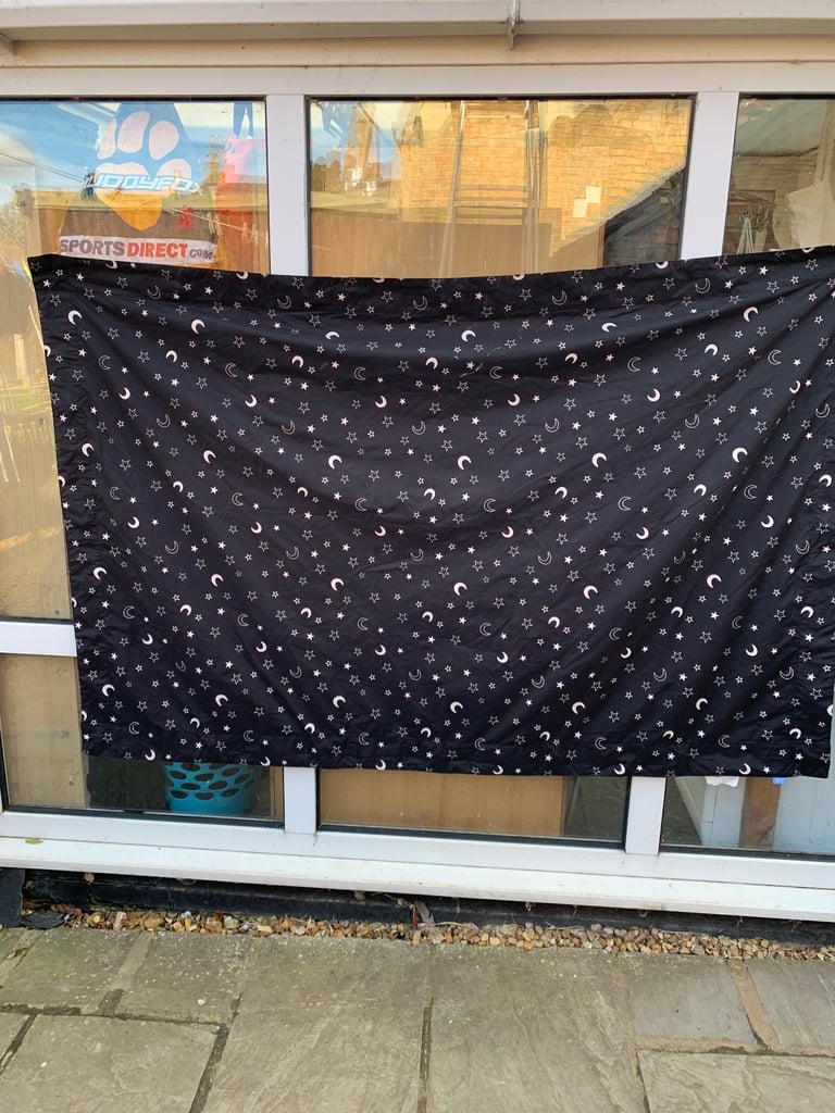 image for Gro anywhere blind 1300mm x 1980 mm in good condition 