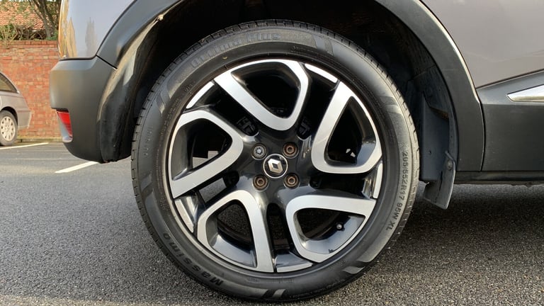 2018 Renault Captur 0.9 TCe ENERGY Iconic SUV 5dr Petrol Manual Euro 6 (s/s) (90 ps) SUV Petrol M...