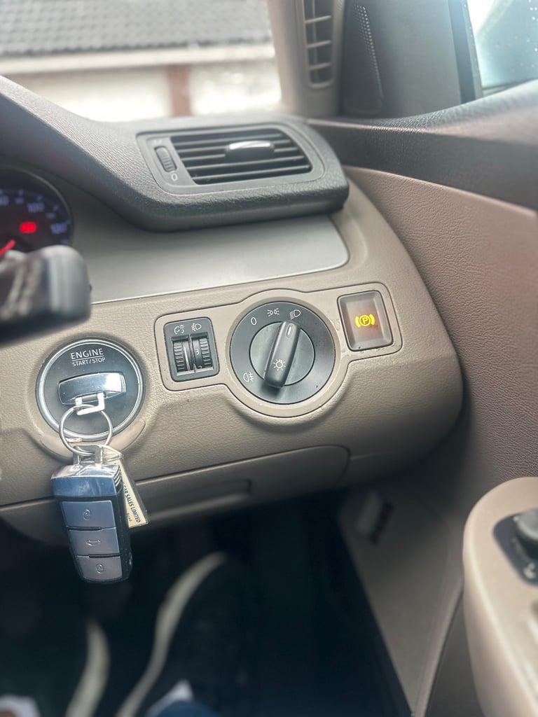 Volkswagen, PASSAT, Estate, 2007, Manual, 1896 (cc), 5 doors