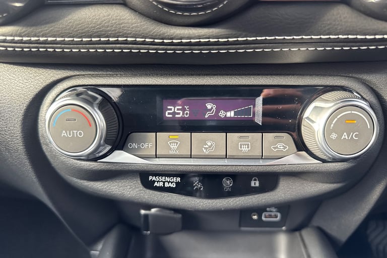 2022 Nissan Juke 1.6 Hybrid N-Connecta 5dr Auto Hatchback Hybrid Automatic